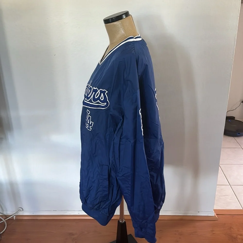 Los Angeles Dodgers V-neck Windbreak - Picture 2 of 5